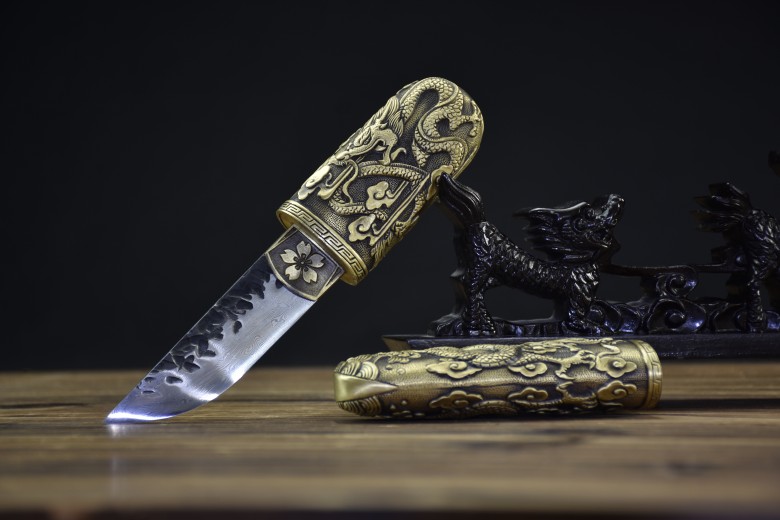 Traditional Chinese Daggers with Engraved Dragon Everything Wushu
