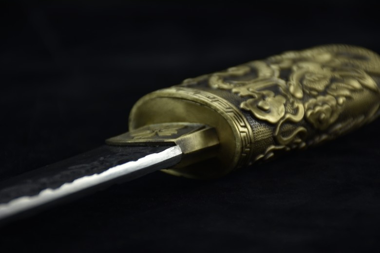 Traditional Chinese Daggers with Engraved Dragon Everything Wushu